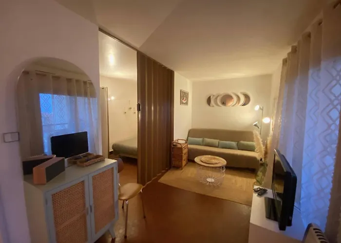 4 Pers - Proche Plage, Parking Privé, Tv, Lave-linge - Fr-1-81-605 Appartement *